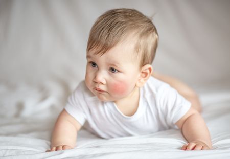 Faut-il une hygiène irréprochable pour un bébé en bonne santé ?