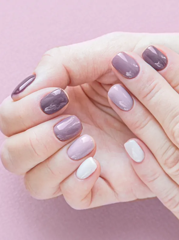Uñas 'press on': el nuevo boom de belleza que arrasa en redes