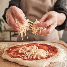 Décongelez votre pâte à pizza beaucoup plus rapidement grâce à cette super astuce !