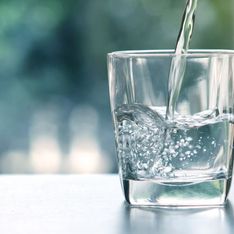 Voici la raison pour laquelle vous devriez vraiment boire plus d'eau en hiver