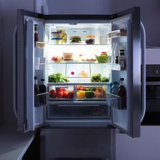 Non, la lumière du frigo ne sert pas seulement à éclairer et voici son autre utilité !