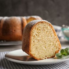 Facile, rapide et emblématique de la cuisine de grand-mère : le gâteau au yaourt est parfait pour vous réconforter !