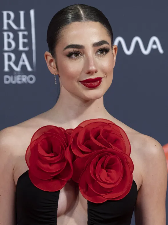 Lola Lolita desvela sus secretos en 'La Resistencia': sexo y cuenta bancaria al descubierto