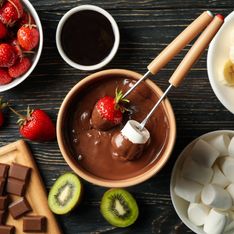 Fondue au chocolat : le dessert romantique à partager pour la Saint-Valentin