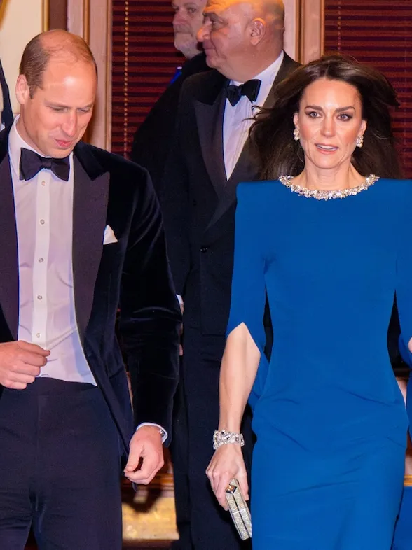 Azul Royal: El color de la realeza que reinará tu armario este otoño-invierno 2024-2025