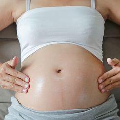 Cómo combatir las estrías durante y después del embarazo