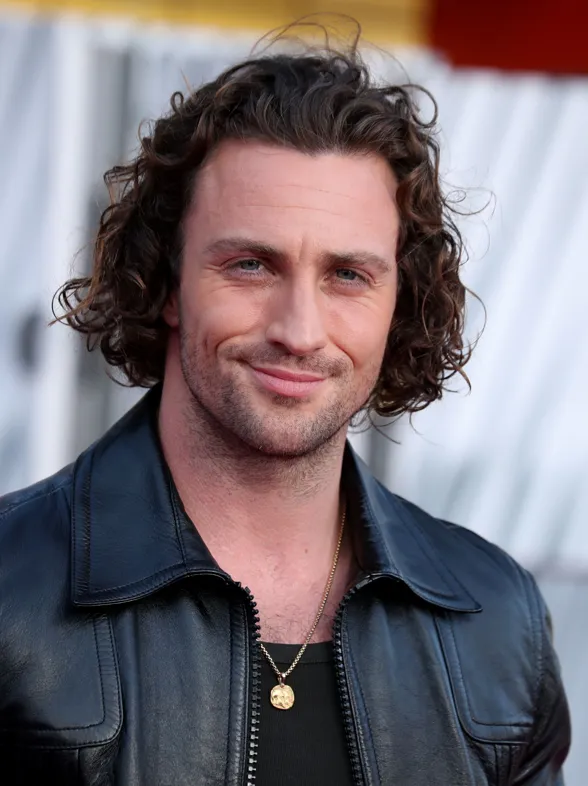 ¿Aaron Taylor-Johnson, el NUEVO James Bond? Guapo, Británico y Misterioso