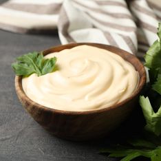 Remplacez l'huile de votre mayonnaise par cet ingrédient pour une sauce beaucoup plus légère !