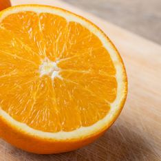 Manger une orange le soir empêche de bien dormir : mythe ou réalité ?