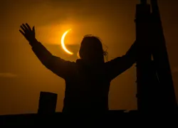 Horóscopo semanal del 8 al 14 de abril de 2024: el eclipse solar marca el inicio de un ciclo poderoso