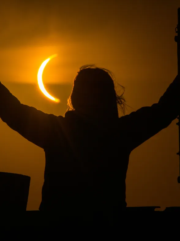 Horóscopo semanal del 8 al 14 de abril de 2024: el eclipse solar marca el inicio de un ciclo poderoso