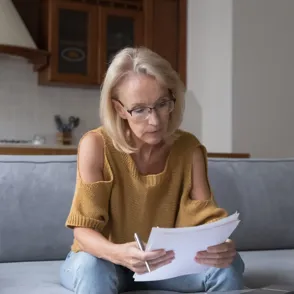 Osteopenia: la enfermedad silenciosa que afecta a 1 de cada 3 mujeres españolas mayores de 50 años