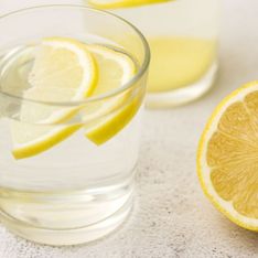 Mettre des tranches de citron dans l’eau, est-ce vraiment une bonne idée ?