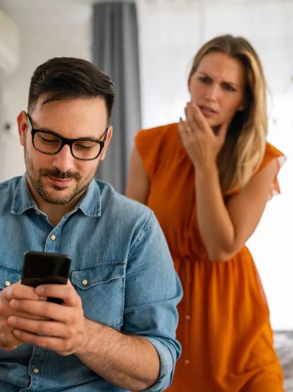 ¿Tu pareja te engaña? 5 señales que podrían indicarlo