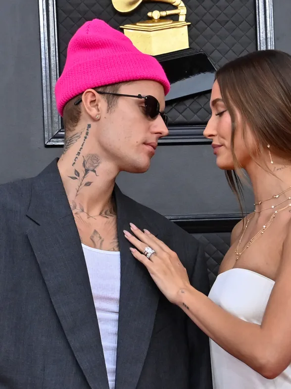 ¡Hailey Bieber y Justin Bieber serán papás! La emotiva confirmación y el significado del vestido de novia