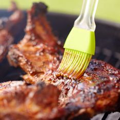L'ingrédient secret à ajouter à vos marinades de viande pour avoir un goût fumé !