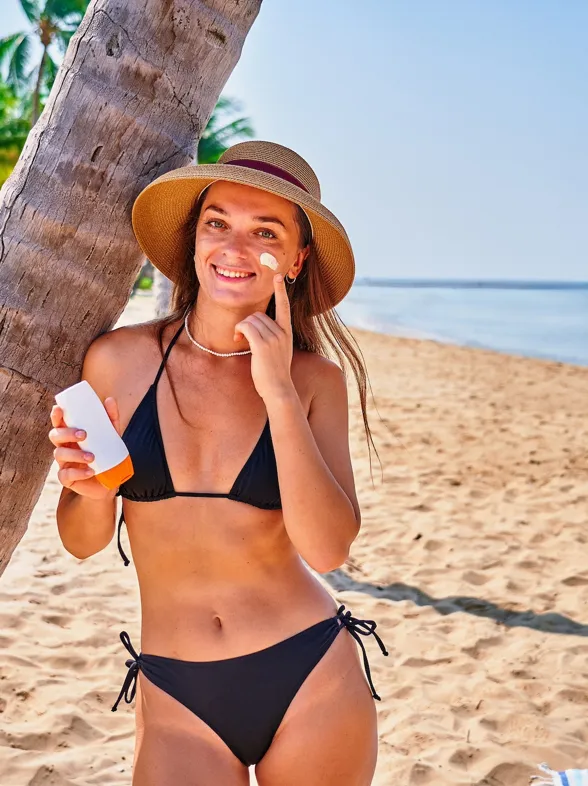 7 Trucos para parecer más delgada en bikini