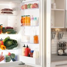 Voici pourquoi vous allez arrêter de ranger vos produits frais avec leur emballage en carton dans votre frigo