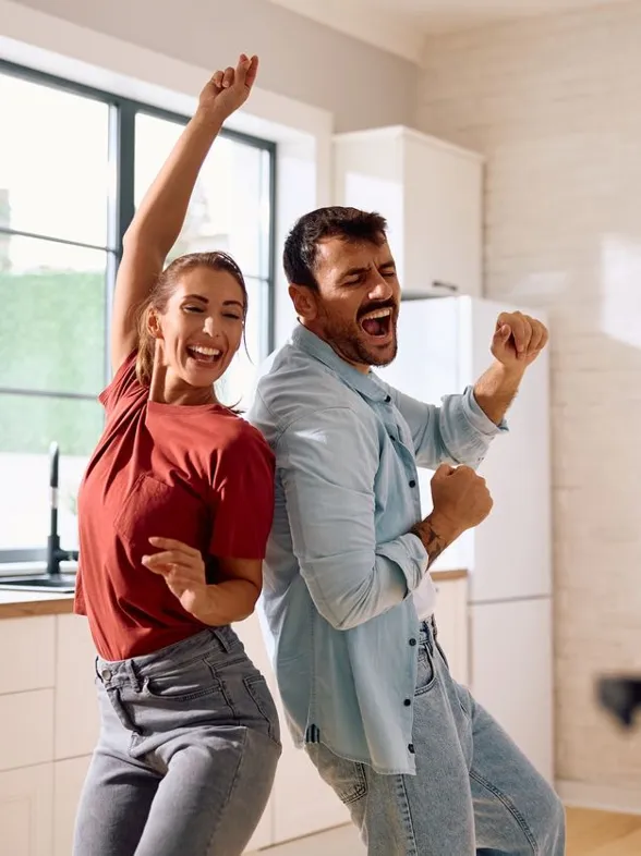 Parejas LAT: la nueva tendencia de "vivir juntos, pero separados" que gana terreno en España