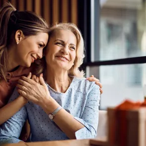 Esta emoción positiva podría ser la clave para la longevidad en mujeres, según un estudio de expertos