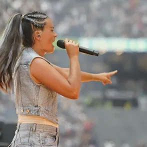 Isabel Aaiún: todo sobre la autora de 'Potra Salvaje', el himno que animó a La Roja en la Eurocopa 2024
