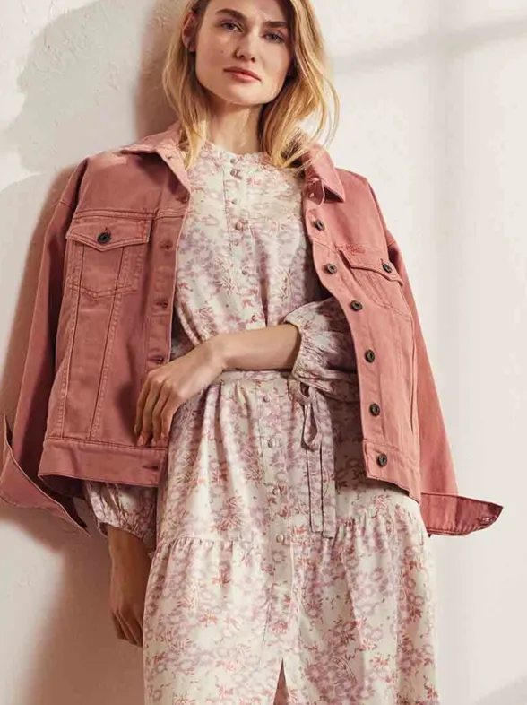 Lidl agotará los vestidos de moda para este verano por 10,99 euros: con manguita e ideales para mayores de 50