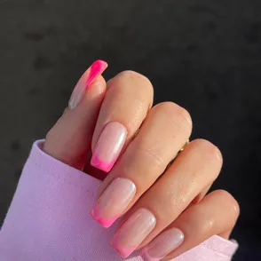 Uñas francesas rosas: 5 ideas bonitas y originales para presumir de manicura este 2024