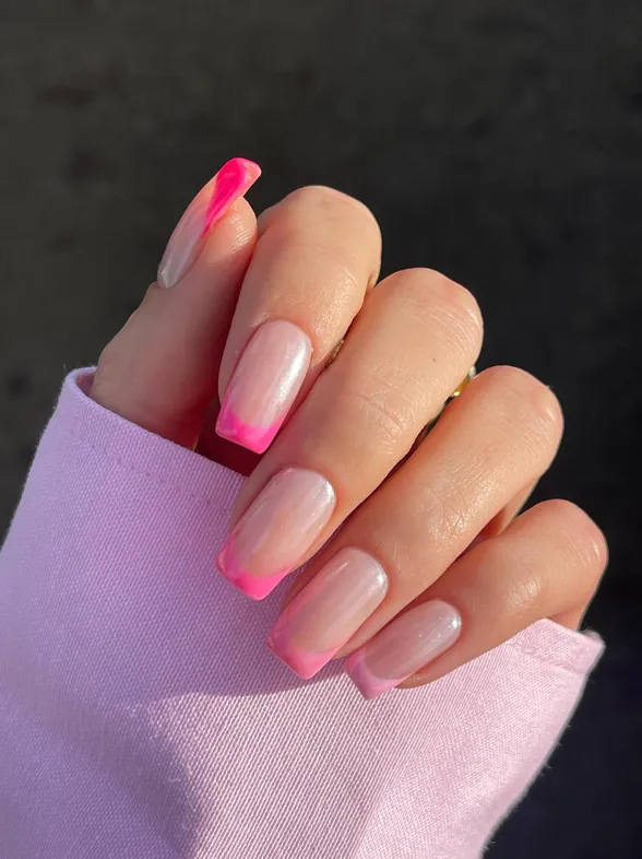 Uñas francesas rosas: 5 ideas bonitas y originales para presumir de manicura este 2024