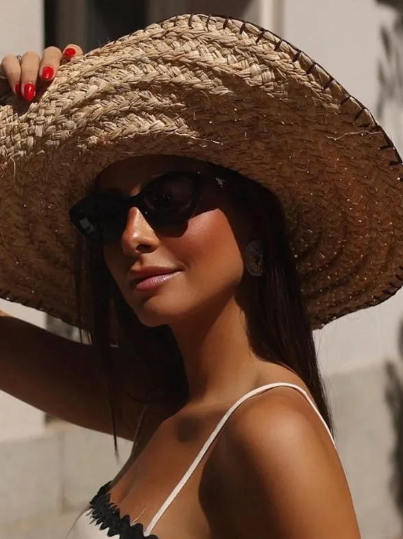 Última oportunidad para hacerte con el sombrero de playa rebajadísimo al 85% en Cortefiel, ¡solo 5,99 €!