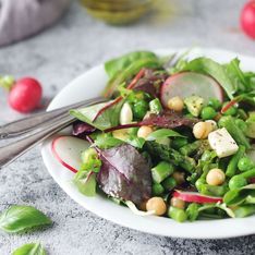 Voici pourquoi vous devriez manger de la salade verte quand il fait chaud en été