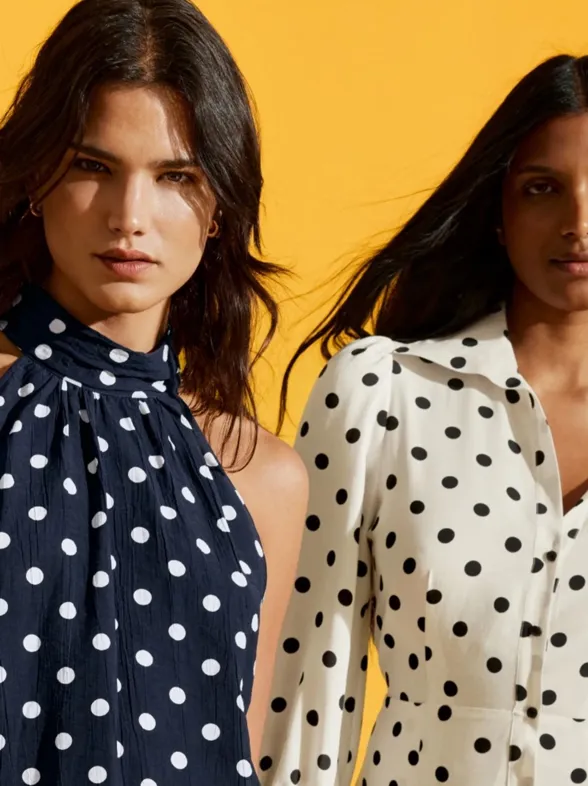 C&A arrasa con los vestidos camiseros elegantes para otoño que amarán las mujeres de 50: holgaditos y afinan cintura