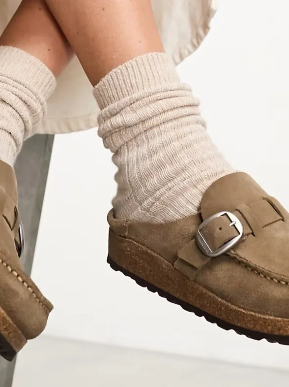 Adiós a los zuecos: Birkenstock lanza el calzado más cómodo y elegante que triunfará entre las mujeres con estilo