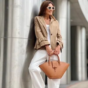 5 chaquetas de Lefties ideales para otoño: estilosas y juveniles para mujeres de 50 elegantes (desde 17,99 €)