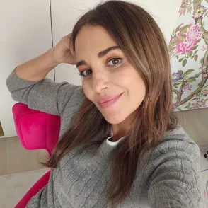 Paula Echevarría triunfa con la manicura en tendencia para otoño que las mujeres elegantes querrán copiar ya