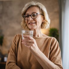 Di adiós al estreñimiento: estas 8 bebidas te ayudarán a mejorar tu digestión de forma natural