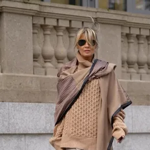 10 jerséis largos de invierno para vestir elegante con leggings o palazzo a partir de los 50: calentitos desde 27 euros