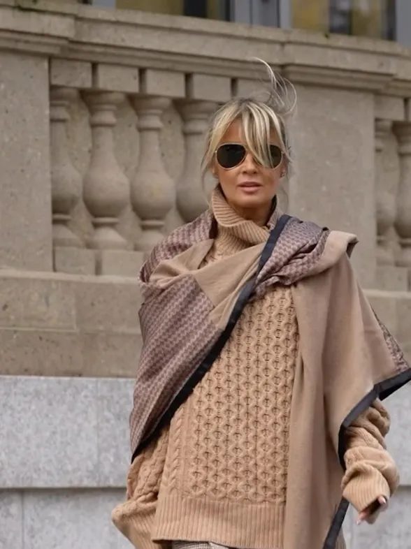 10 jerséis largos de invierno para vestir elegante con leggings o palazzo a partir de los 50: calentitos desde 27 euros