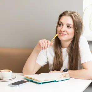 11 problemas que las personas realmente inteligentes no tienen, según los psicólogos