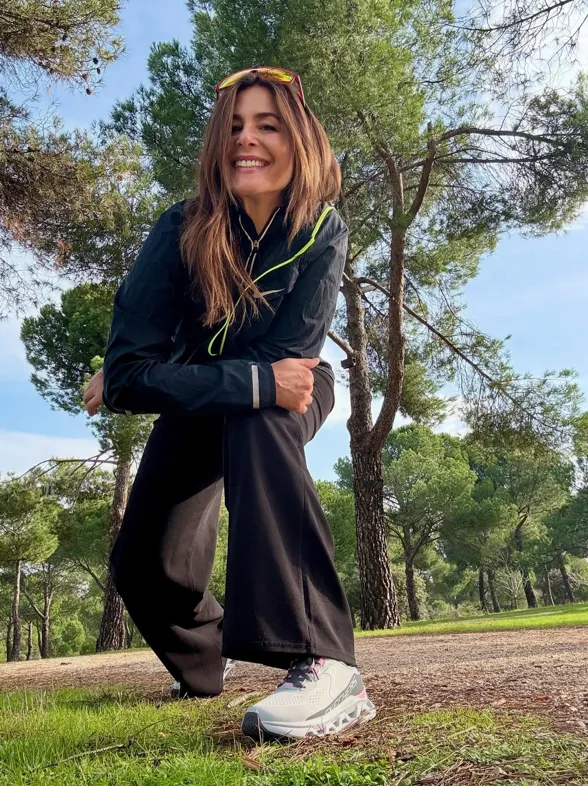 Las 6 zapatillas Skechers para mujer más vendidas están rebajadas desde 39,99 €: tipo mocasín, con altura y en tendencia