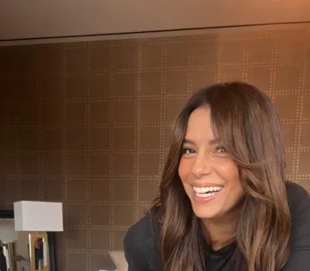 Eva Longoria sorprende con el color de pelo más favorecedor de la temporada primavera-verano 2025