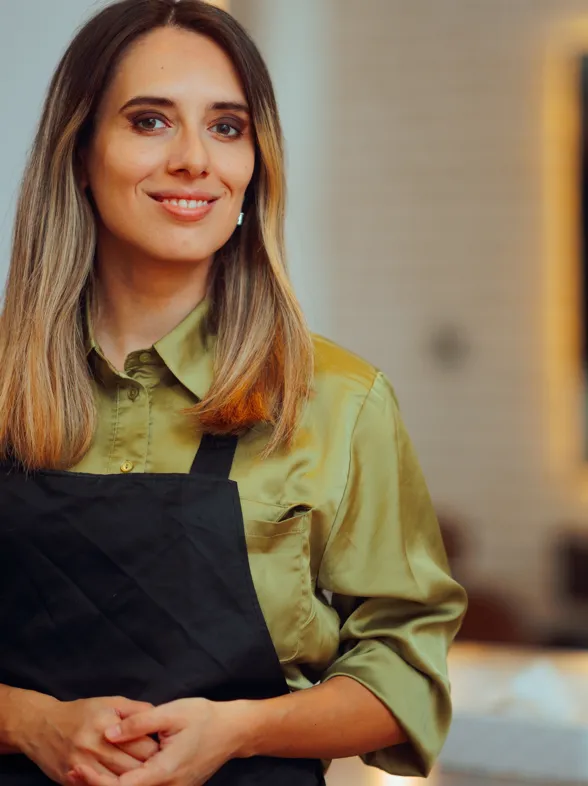 Este es el secreto para dar volumen al cabello fino después de los 50 y rejuvenecer tu melena (palabra de experta)