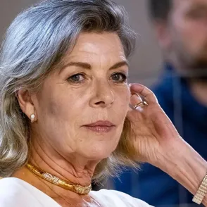 Una maquilladora desvela el truco infalible para cejas finas después de los 60: rejuvenece y es fácil de aplicar
