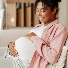 5 prendas premam&aacute; que lo tienen todo para vestir c&oacute;moda y estilosa esta primavera (y algunas por solo 20&euro;)