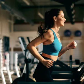 Caminar vs. correr: la clave para elegir bien y empezar a ver resultados reales sin caer en rutinas que no funcionan