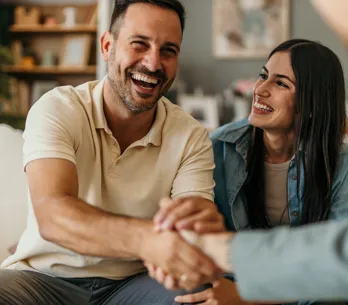 Los padres de tu pareja hicieron un gran trabajo si él tiene estas 5 cualidades en la vida adulta (palabra de expertos)