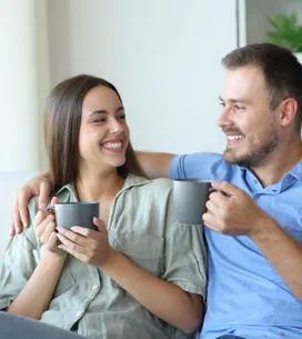 10 señales claras que demuestran que le gustas mucho (aunque nunca lo diga en voz alta)