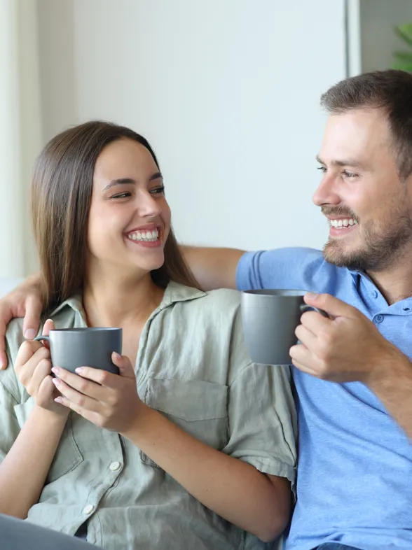 10 señales claras que demuestran que le gustas mucho (aunque nunca lo diga en voz alta)