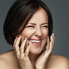 Así es cómo este corte bob a capas transforma su rostro después de los 50: suma volumen, frescura y con efecto lifting