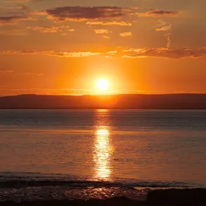 Solsticio de Verano 2025: descubre qué es y cómo realizar el ritual que potenciará tu energía este 21 de junio