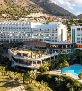 Más allá de Marbella: este nuevo rincón de lujo en la Costa del Sol será la escapada más deseada de este verano 2025